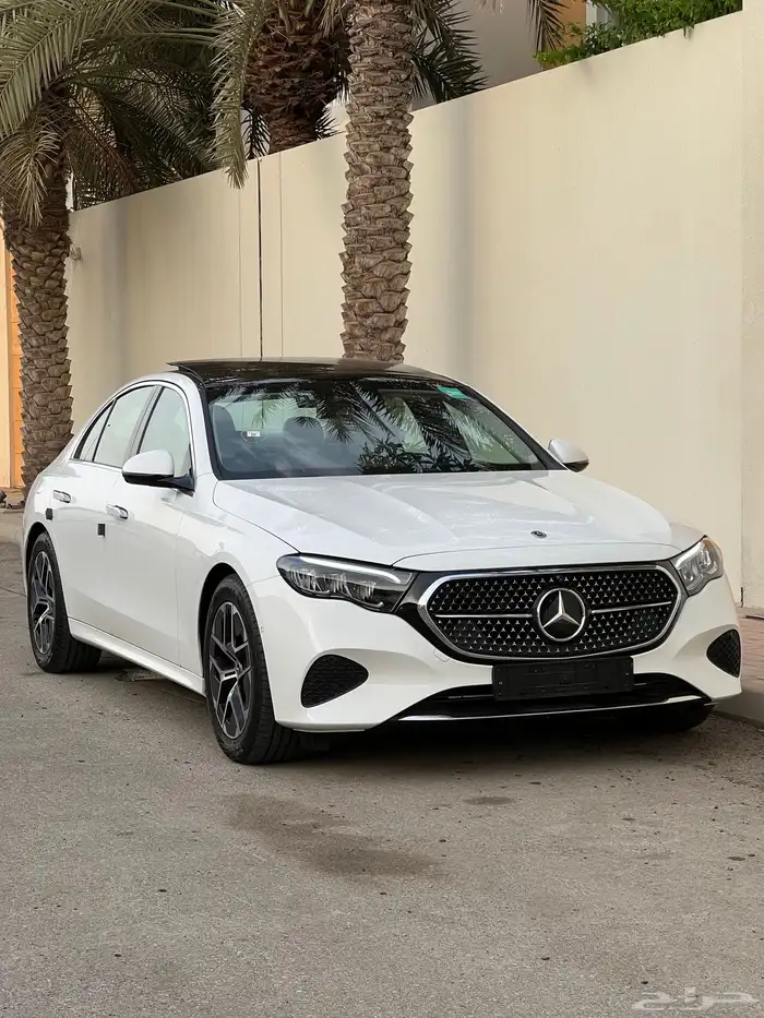 مرسيدس E200 2025 عداد 7 الاف كيلو ضمان الجفالي سنتين 10