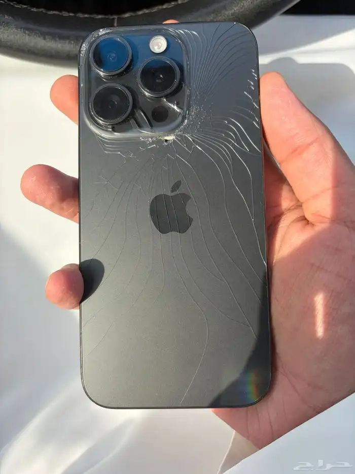 ايفون 15 برو للبيع 256 3