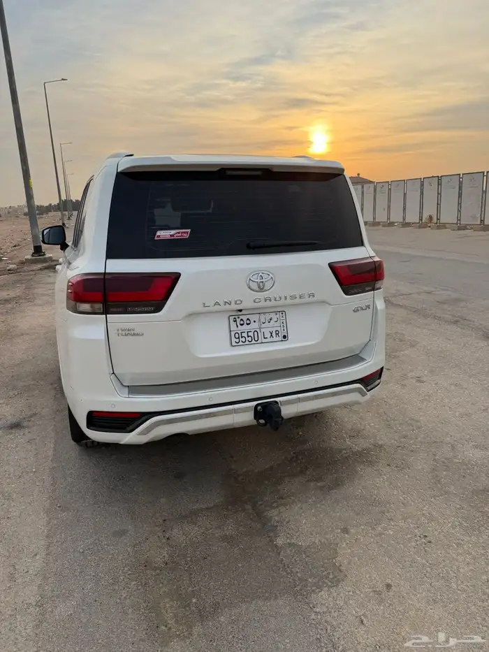 لاندكروزر 4