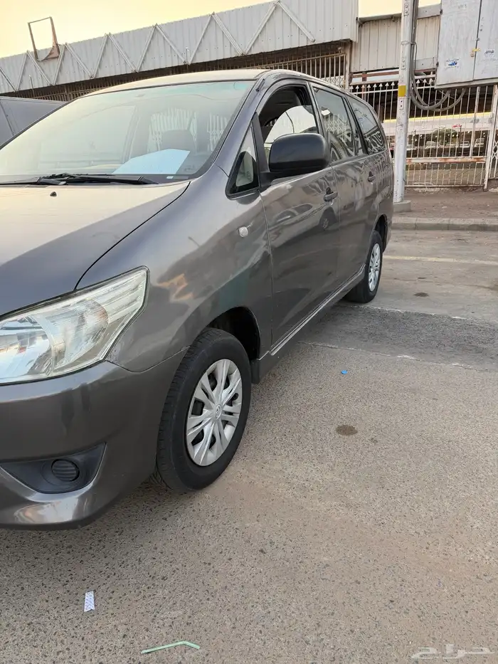 للبيع انوفا 2012 تماتيك 1