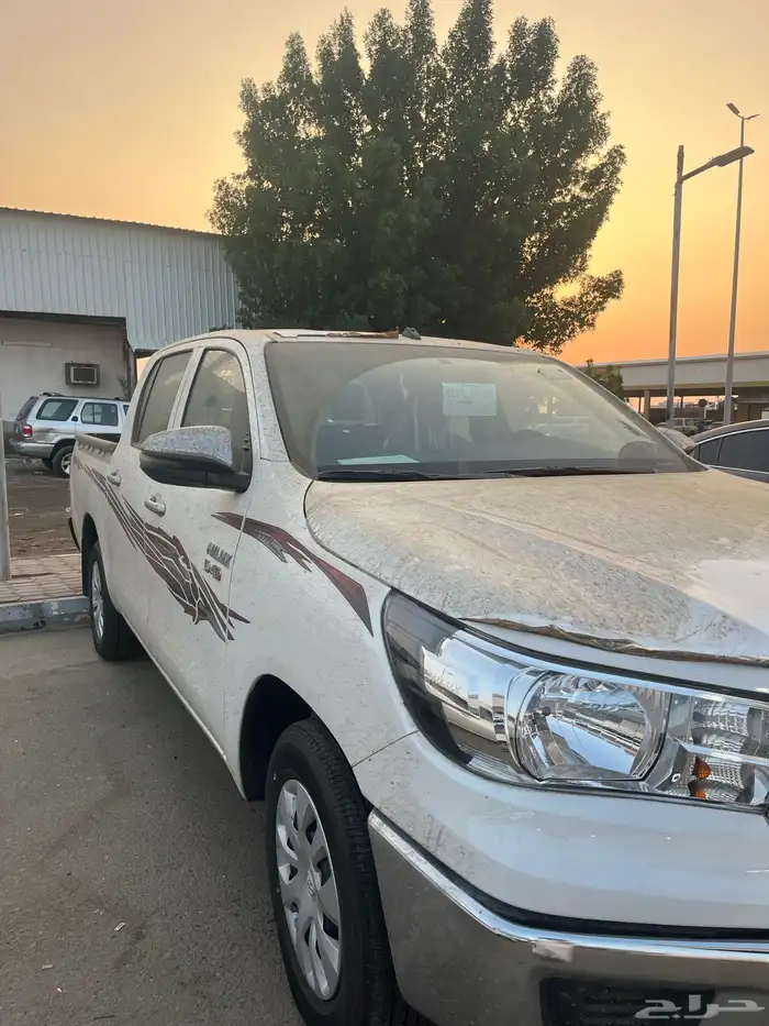 هايلوكس 2024 ديزل اصفار 1