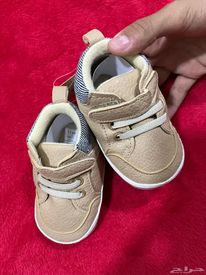 أحذية وشناط وقبعات 9