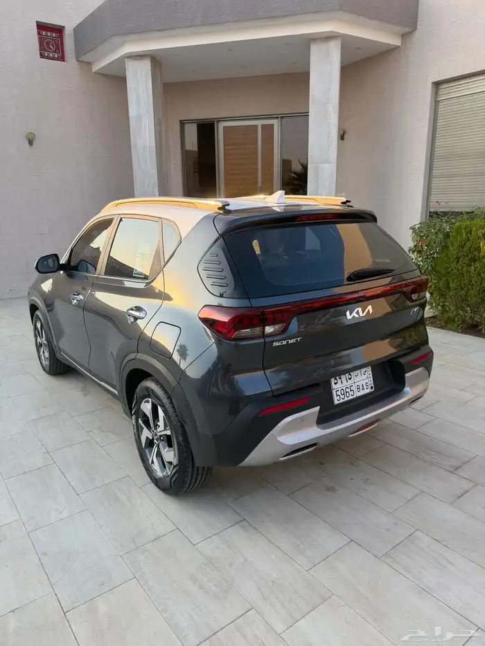 كيا سونيت 2023 18