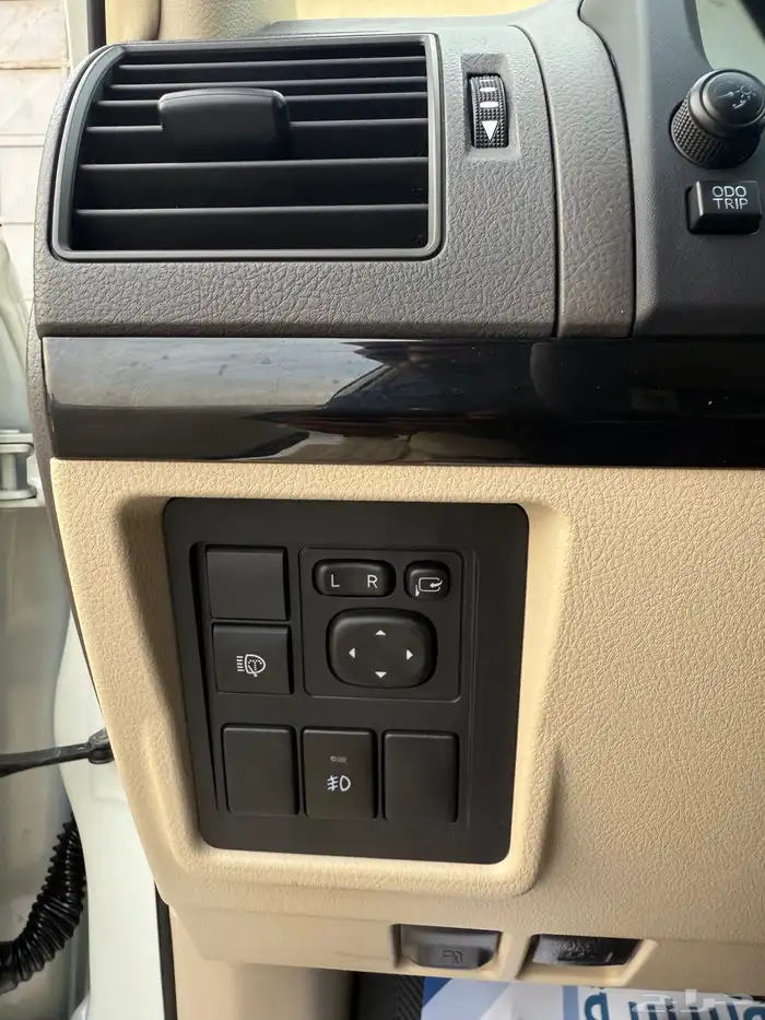 برادو 2020 سته سلندر - عداد 52 الف كم 15