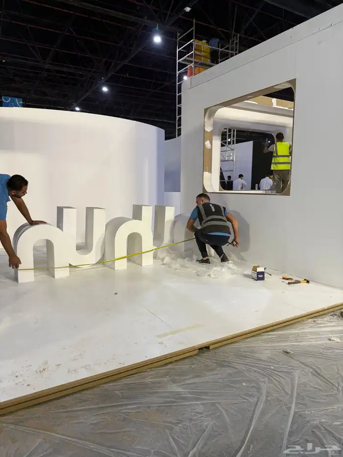 تنفيذ وتصميم بوثات وتصميم داخلي 5