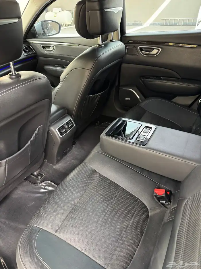 رينو تاليسمان 2018 10