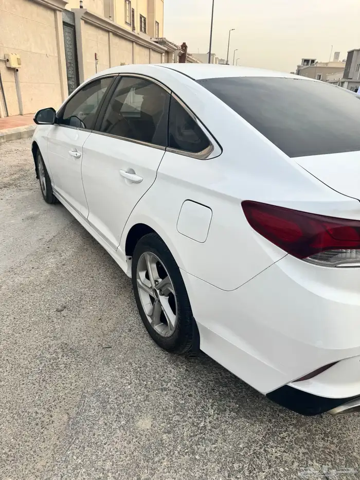 للبيع سوناتا 2018 4