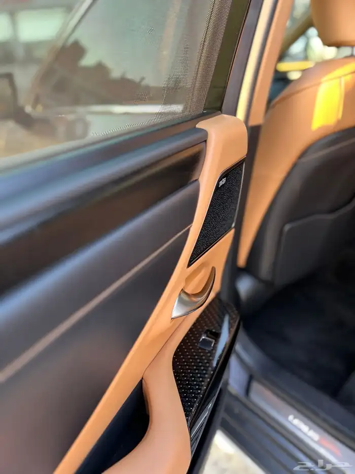 لكزس 2023 es350 فل كامل DD سعودي 18