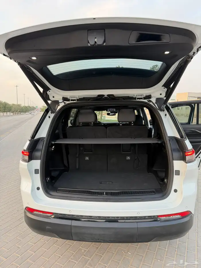 جراند شيروكي بلاك اديشن 2023 Altitude 26