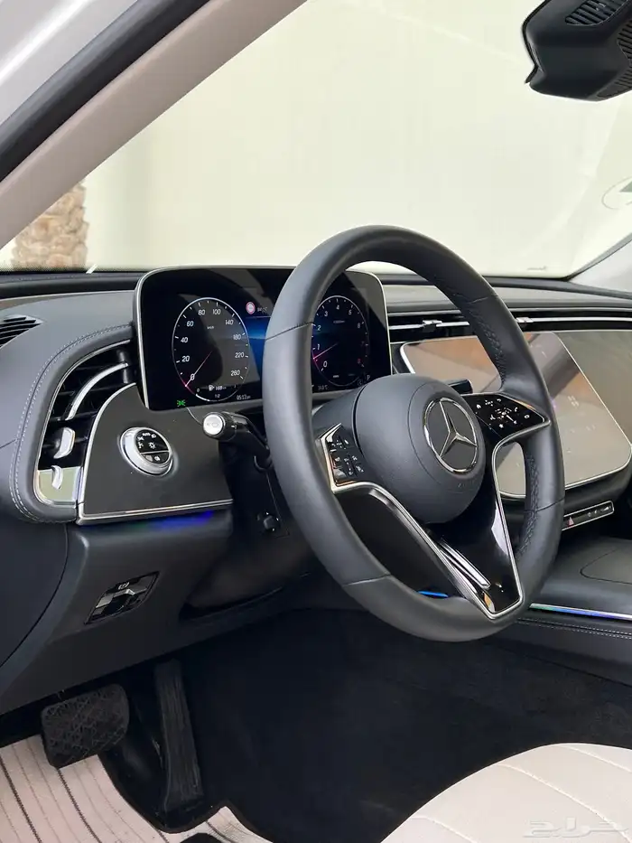 مرسيدس E200 2025 عداد 7 الاف كيلو ضمان الجفالي سنتين 34