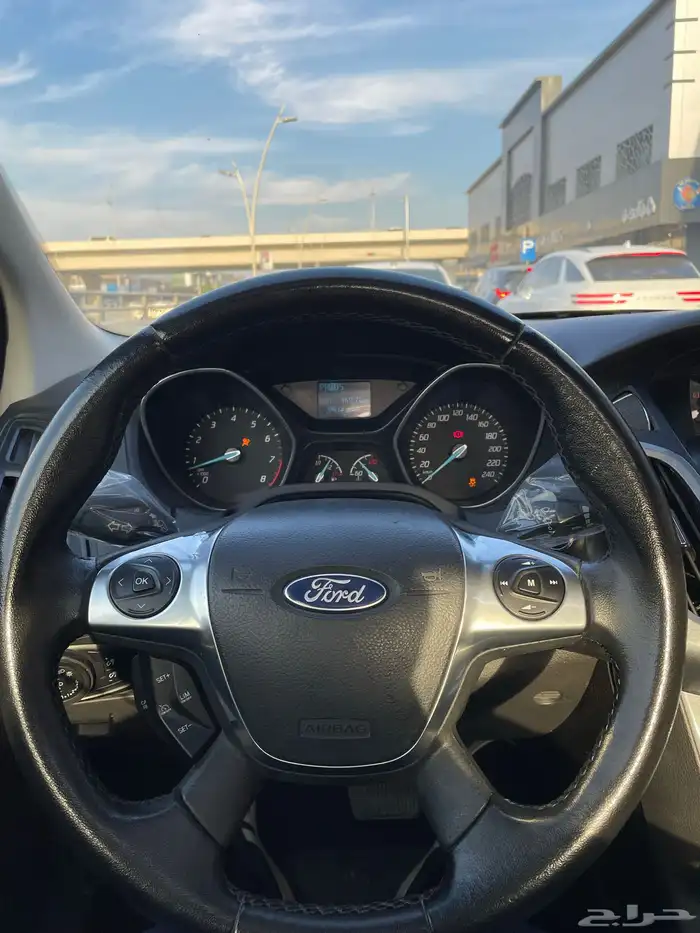 فورد فوكس 2014 فل كامل مخزن 1