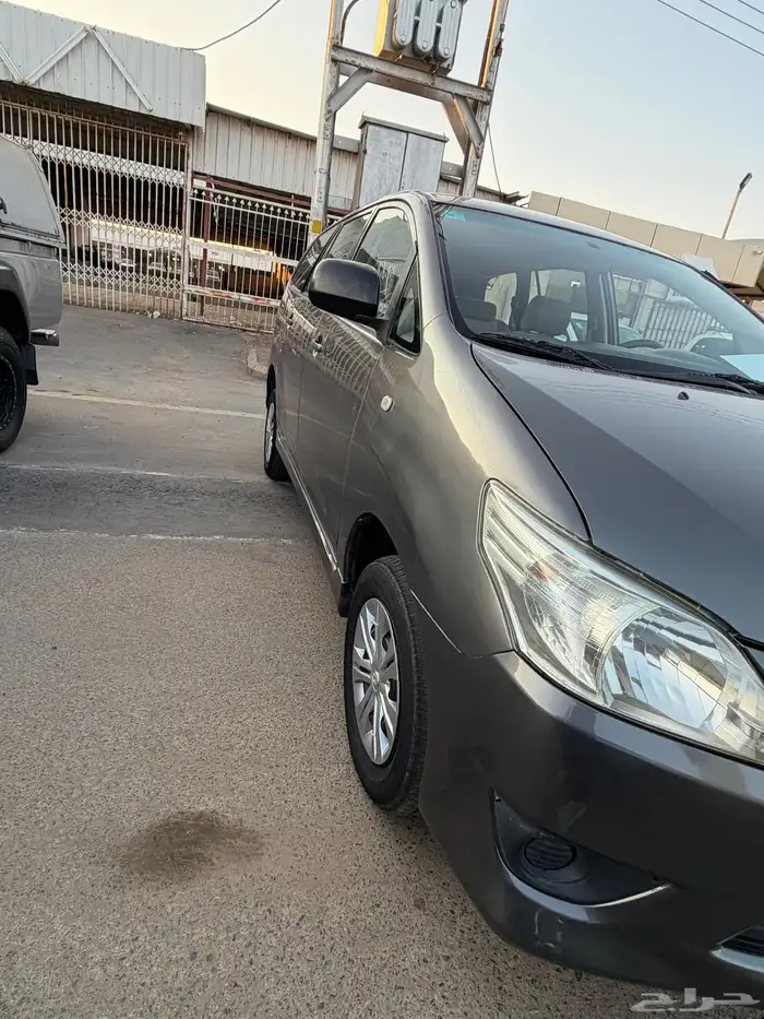 للبيع انوفا 2012 تماتيك 2