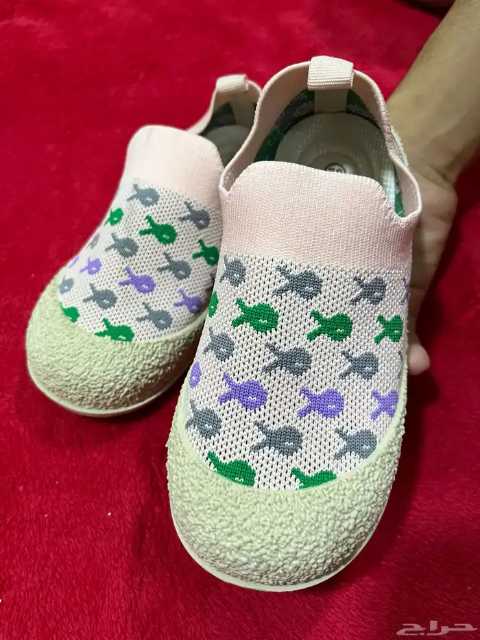 أحذية وشناط وقبعات 24