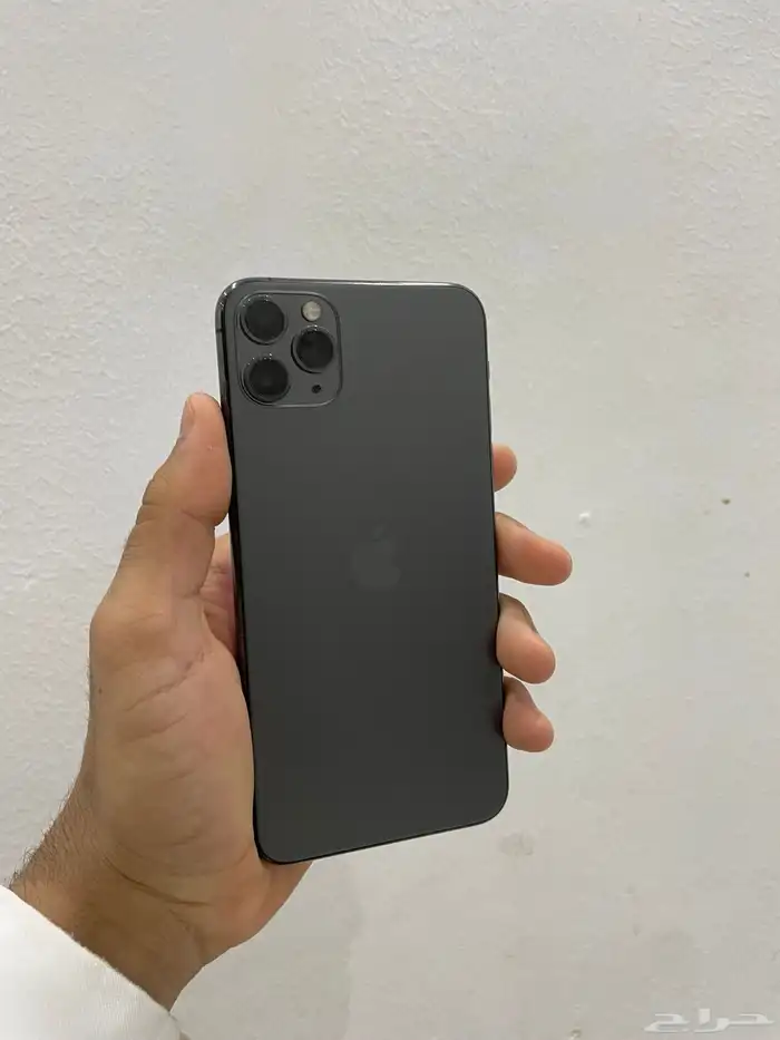 ايفون 11 برو ماكس ب750 لايفوتكم 3