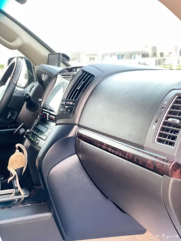 لاندكروزر-2009-فل كامل-8سلندر 17