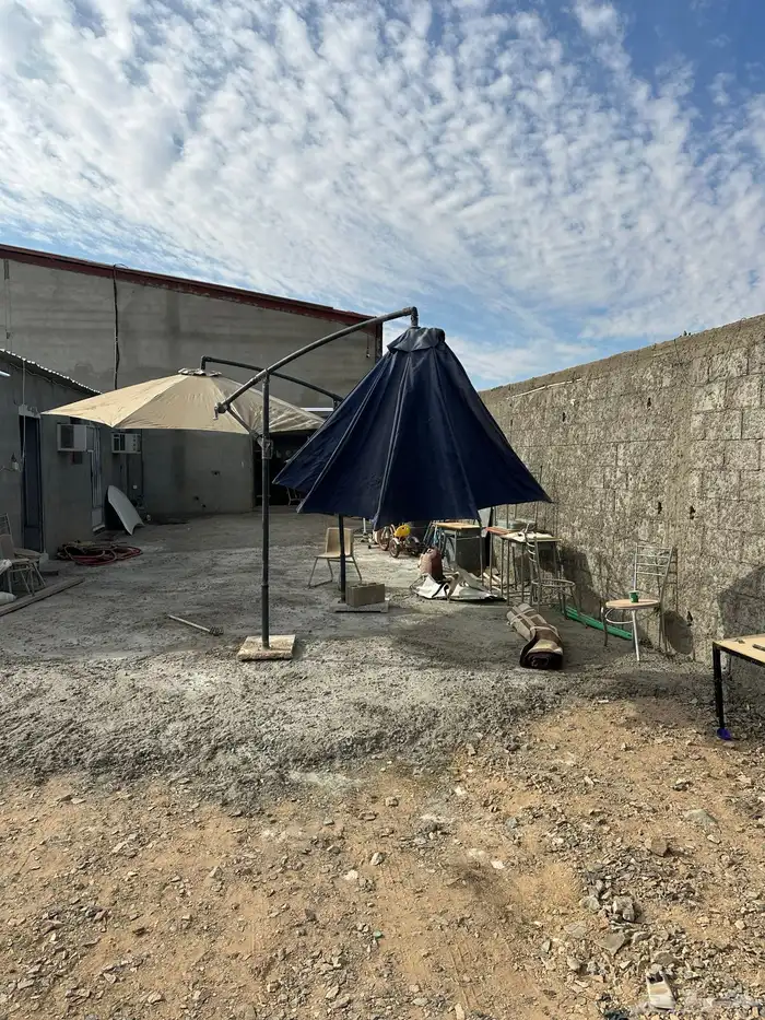 مظلات للبيع وبعض الاغراض للبيع 1