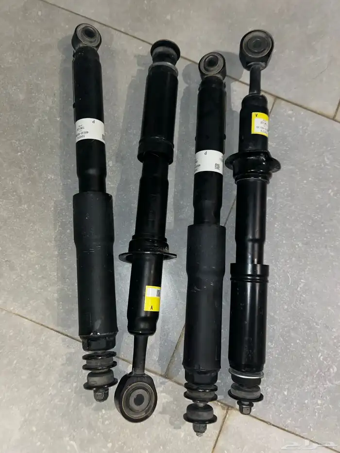 مساعدات لاندكروزر 2018 0