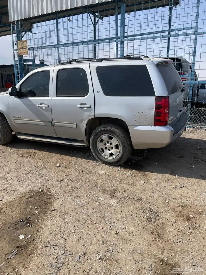 شركة النايفات ( فرع القطع الغيار المستعملة ) تشليح جمس فورد 2