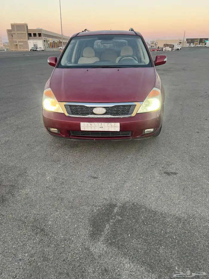 كيا كرنفال 2014 24