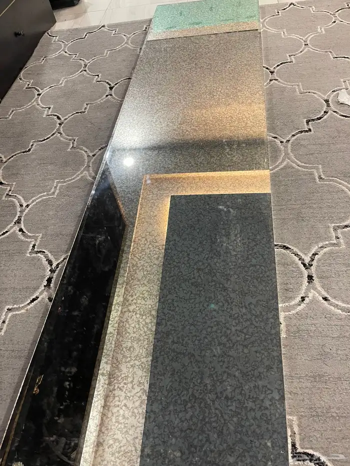 فيه يبديل شيبورد ومرايه معتق جديد لمديستخدم 1