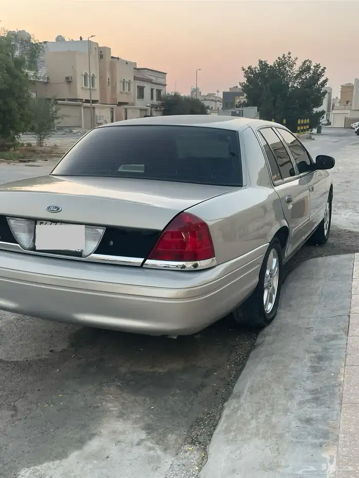 فورد كروان فكتوريا 2008 سعودي سمني 6