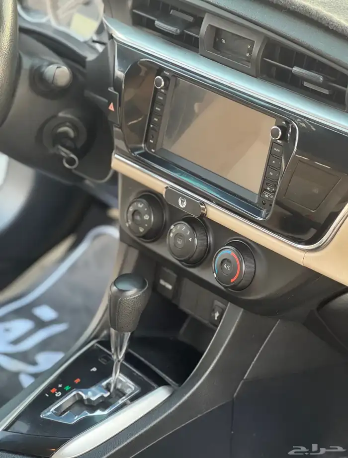 للبيع تويوتا كورلا موديل 2016 16