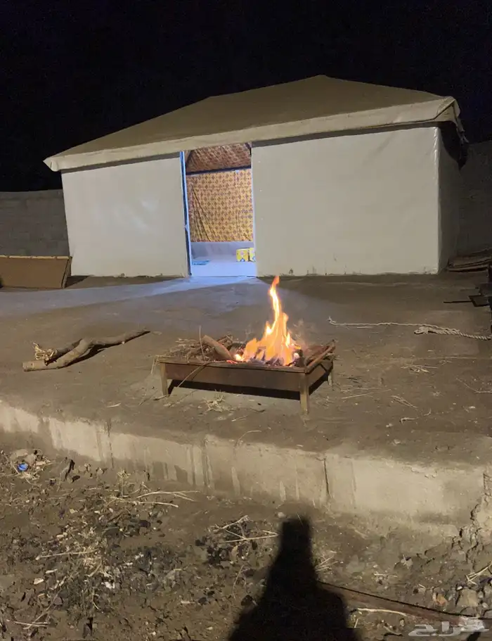 مخيم على هيكل حديد 0