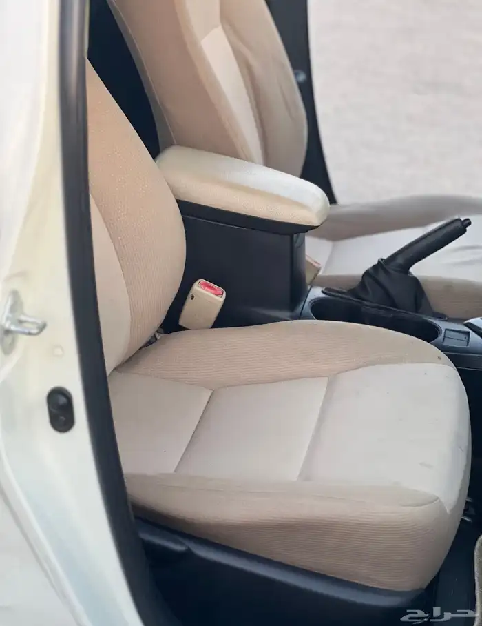 للبيع تويوتا كورلا موديل 2016 13