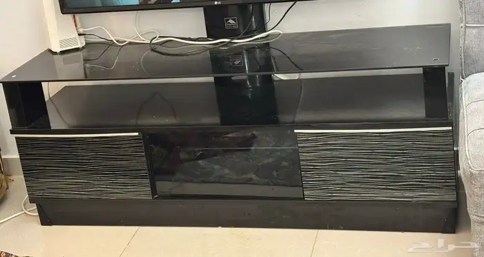 طاولة تلفزيون 1