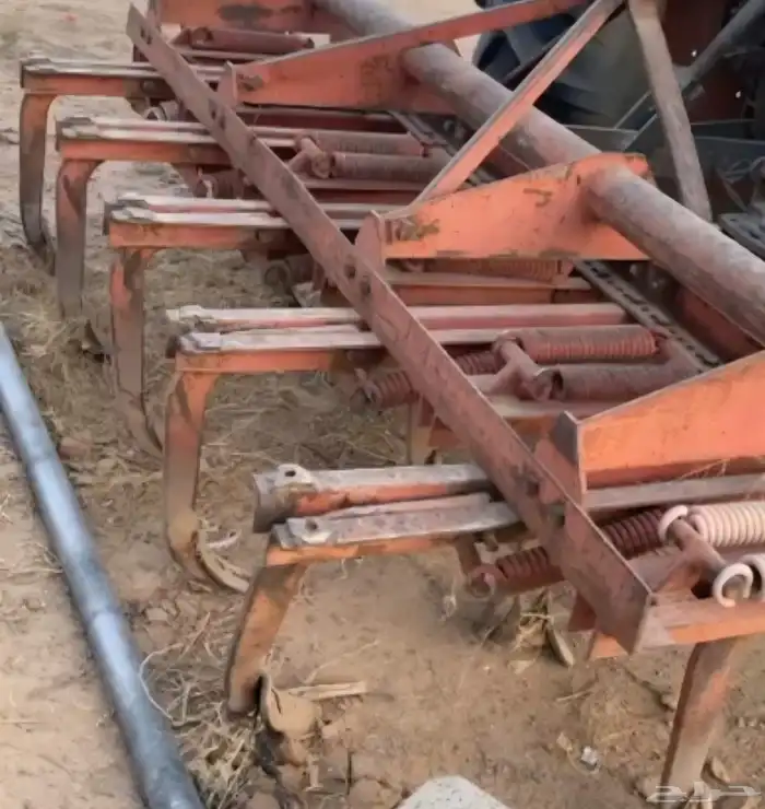 للبيع معدات زراعية 6