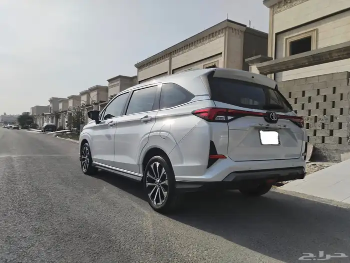 تويوتا فيلوز 2024 فل كامل 0