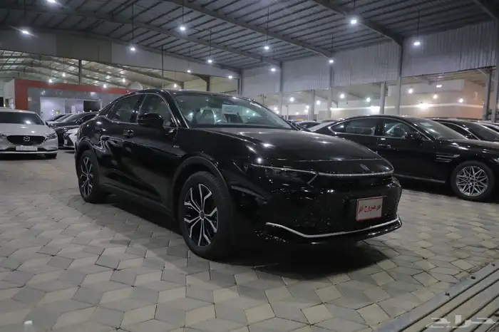 تويوتا كروان بريميوم  2025 شبه الجديد 0