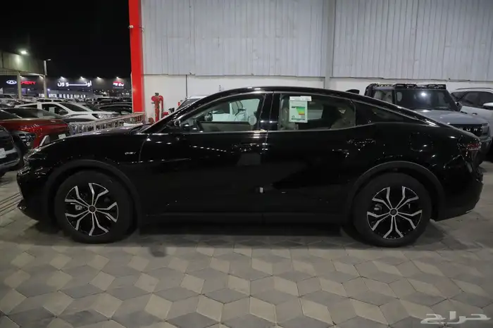 تويوتا كروان بريميوم  2025 شبه الجديد 5