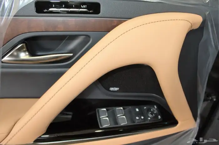 لكزس - LX600 BB - خليجي - 2025 - فل كامل - 25 سماعه داخليه 14