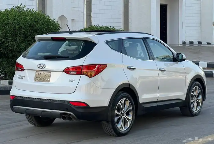 هونداي سنتافي 2016 (بحالة ممتازة) 5