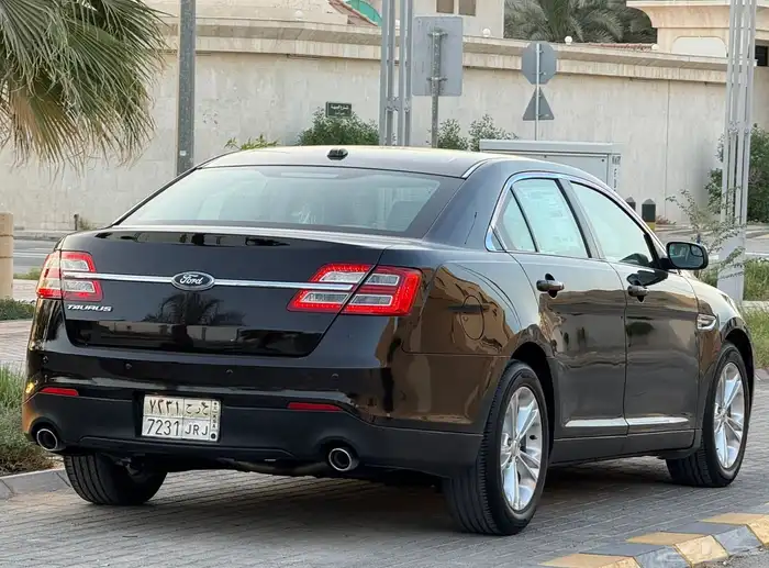 فورد تورس 2014 للمستخدم الحد 35 الف 10