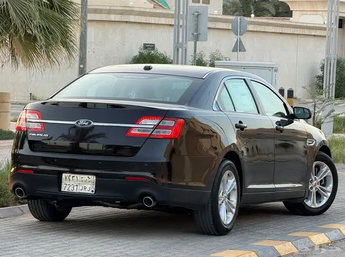 فورد تورس 2014 للمستخدم الحد 35 الف 6