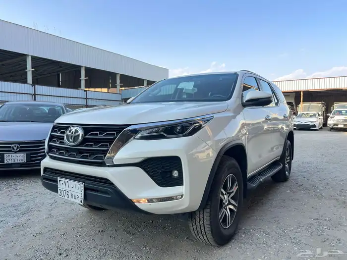 تويوتا فورتشنر 2022 V6 نظيف جدا 1