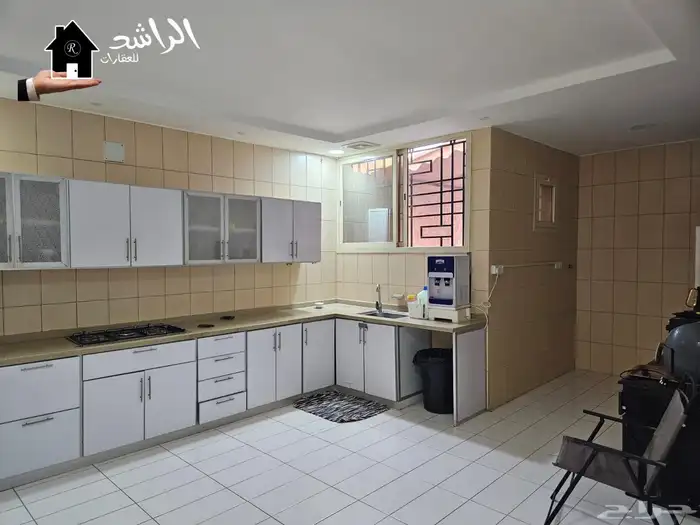 فيلا للبيع بحي المروج بعنيزة 15