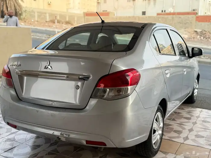 ميتوسبيشي أتراج 4