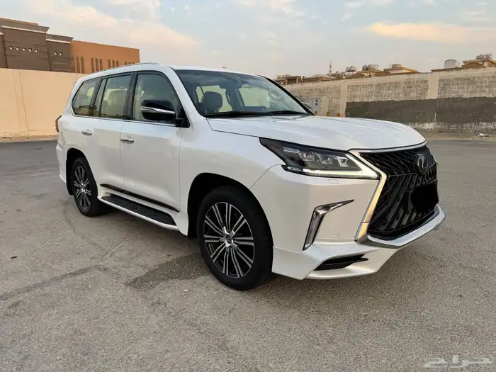 لكزس 2020 LX - نظيف جدا  ممشى قليل 4