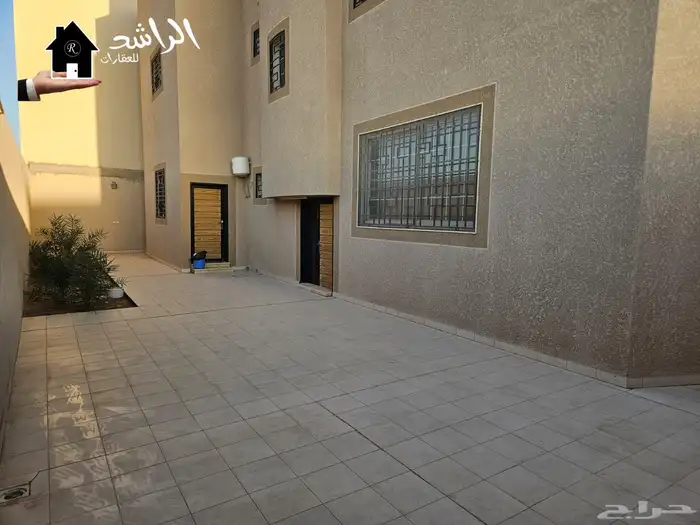 فيلا للبيع بحي المروج بعنيزة 0