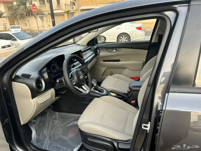 كيا سيراتو 2021 ستاندر 6