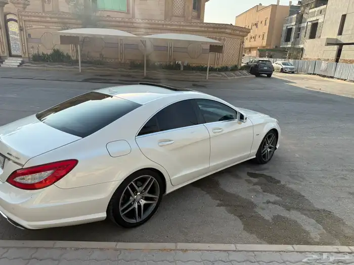 مرسيدس cls 2012 1