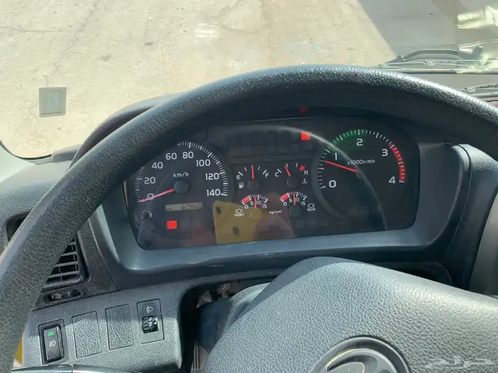 لوري هينو 2022 21