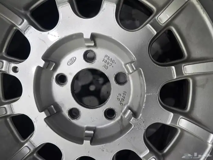 جنوط فرد مقاس 15 تركب على الهيلكس 3