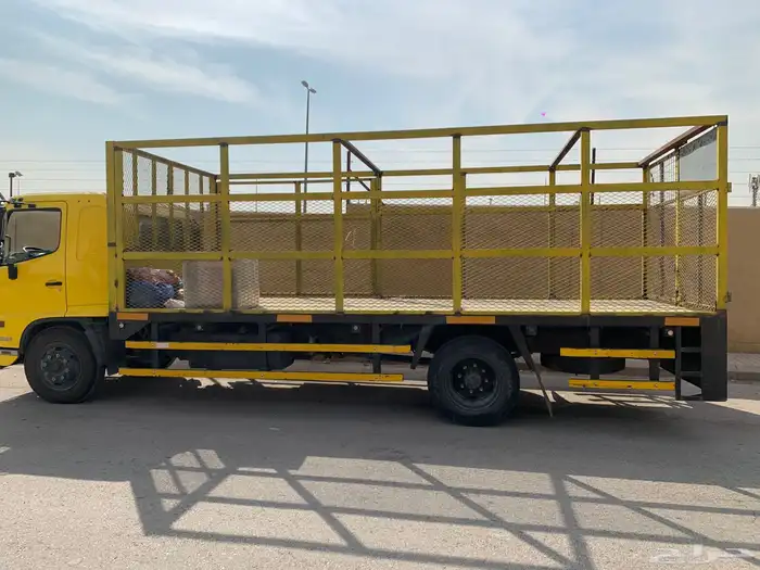 لوري هينو 2022 6