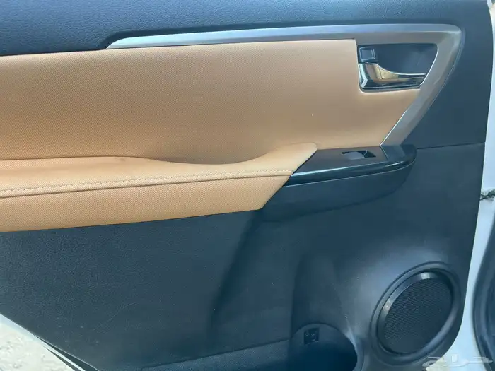 تويوتا فورتشنر 2022 V6 نظيف جدا 7