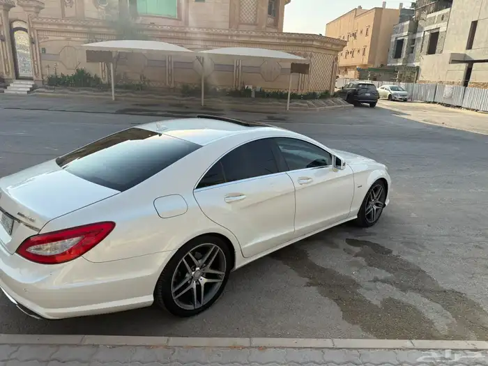 مرسيدس cls 2012 3