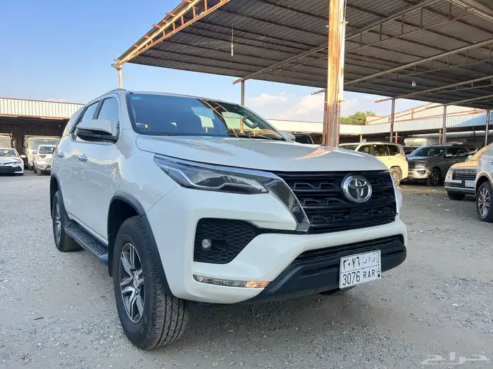 تويوتا فورتشنر 2022 V6 نظيف جدا 0